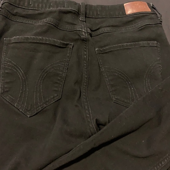 HOLLISTER HIGH RISE JEANS - Picture 3 of 3